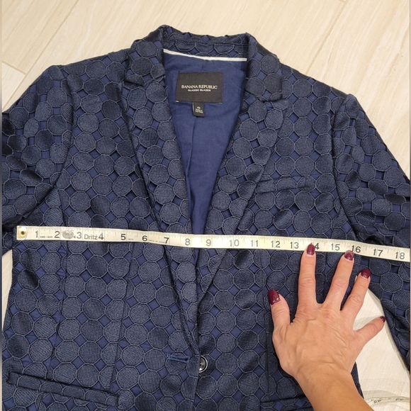 Banana Republic - Picture 6 of 8